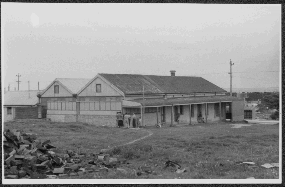Swan Homes Anglican orphanage at old Coogee Hotel, 1942 